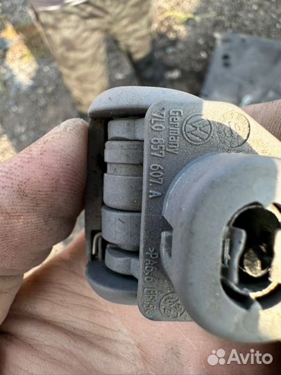 Ручка потолка Volkswagen Touareg 4.2 AXQ 2004