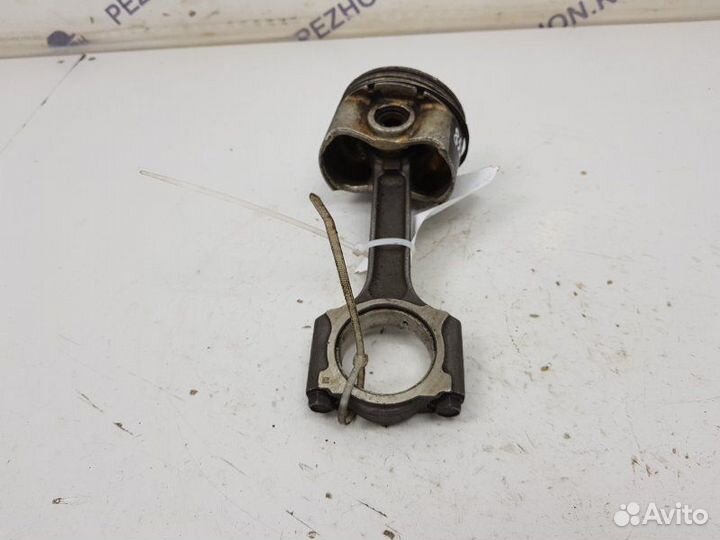 Шатун с поршнем Renault Fluence 2009-2017