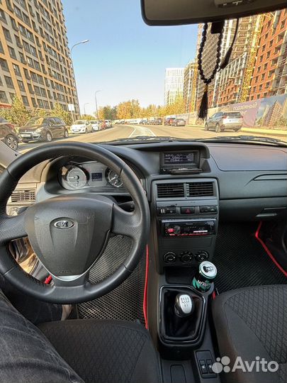 LADA Priora 1.6 МТ, 2013, 235 223 км