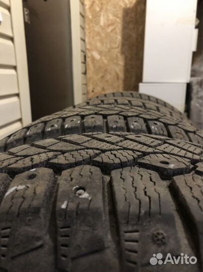 Gislaved Nord Frost 200 185/65 R15 92