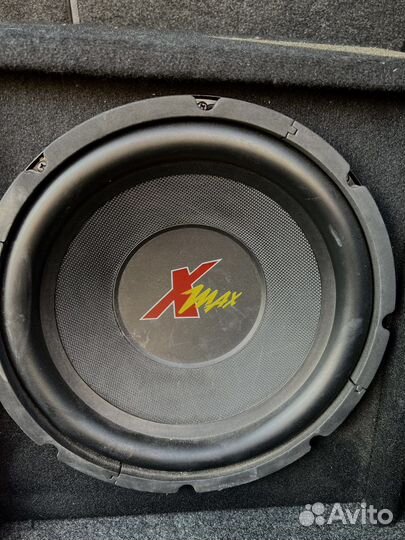 Сабвуфер Helix Xmax 300A