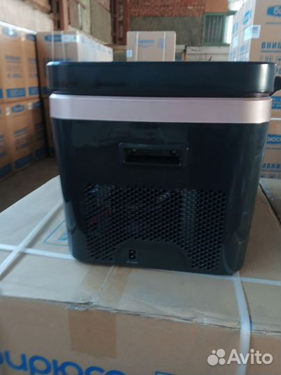 Мобильный холодильник Бирюса HC-24G1