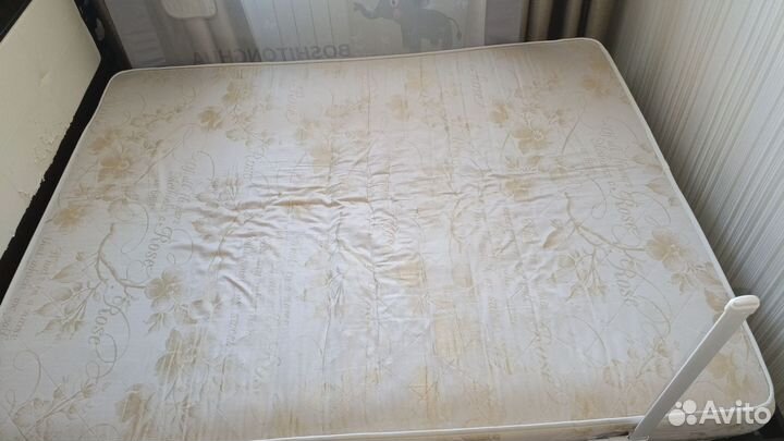 Кровать с матрасом бу