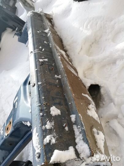 Порог правый Renault Duster 1