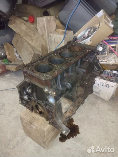 Блок цилиндров vw Tiguan 2.0