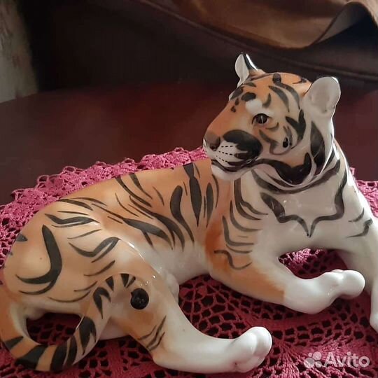 Фарфоровые собаки