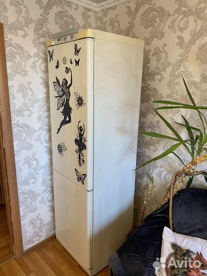 Холодильник electrolux