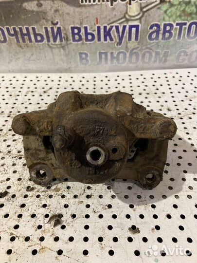 Суппорт передний левый Lifan Solano