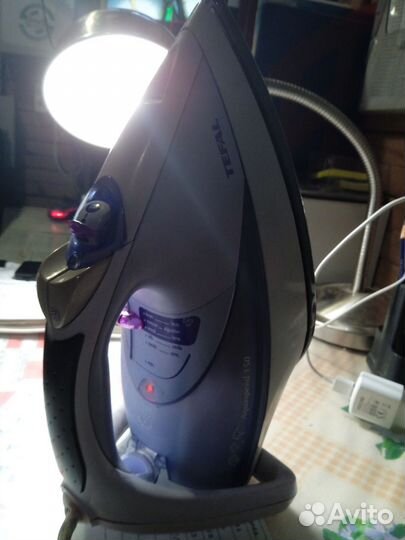 Утюг с парогенератором Tefal