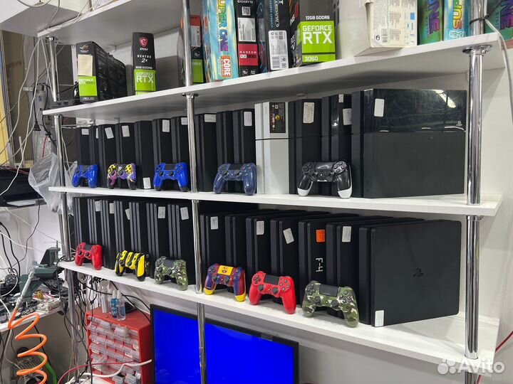 Игровые приставки Sony Playstation 4 / Slim / Pro