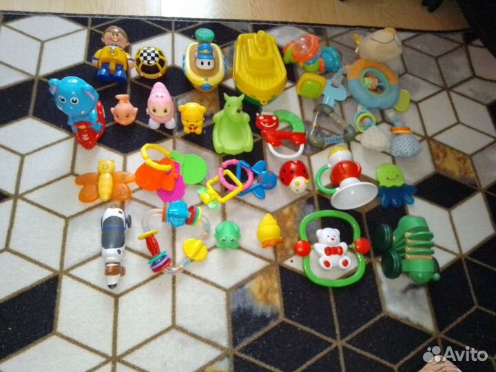 Игрушки для самых маленьких пакетом