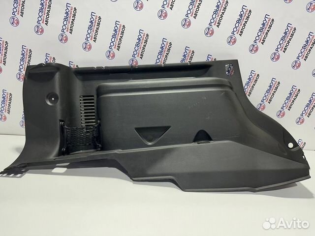 Обшивка багажника Nissan Pathfinder 3