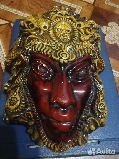 Панно барельеф (маска) на стену