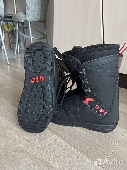 Ботинки и сноуборд