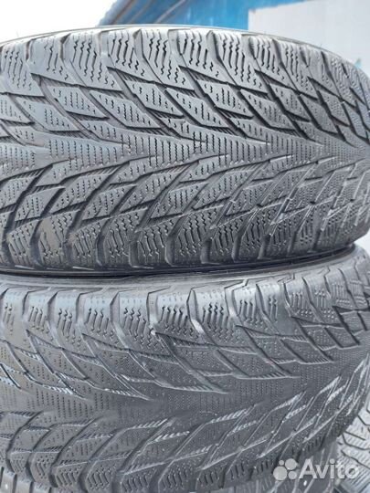 Nokian Tyres Hakkapeliitta R2 215/55 R17 98R