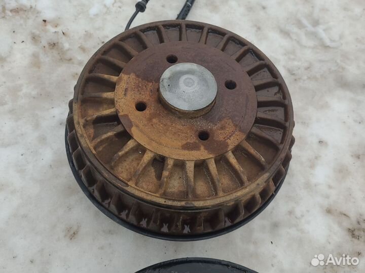 Задний тормозной барабан LADA largus абс в сборе