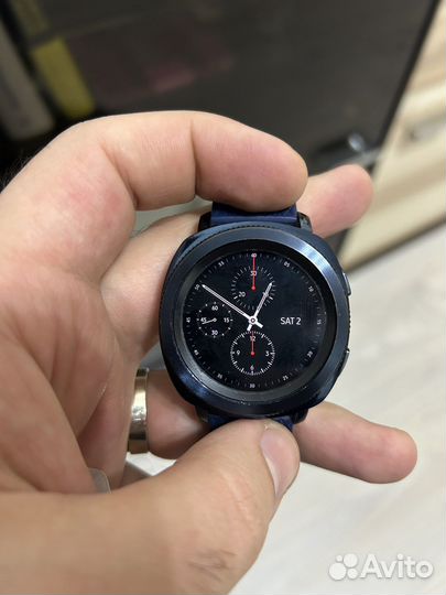 Часы samsung Gear sport