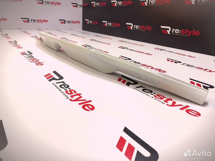 Спойлер Под стекло Prado 150 новый стиль