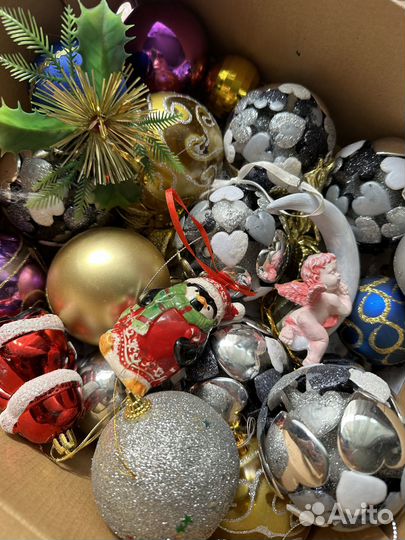 Новогодние игрушки