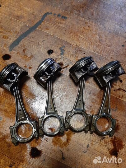 Шатун +поршень Mazda cx5 2.0L pe