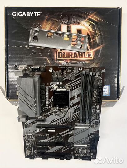 Материнская плата 1151v2 Gigabyte Z390 D