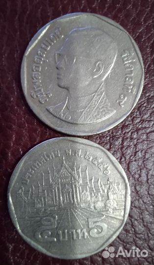 Банкнота и монеты Тайланда