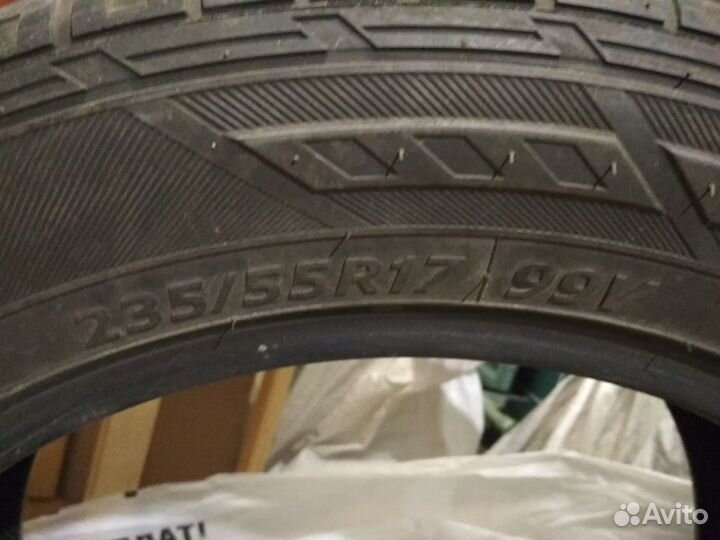 Hankook AH11 235/55 R17 99V