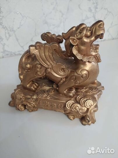 Статуэтка, сувенир