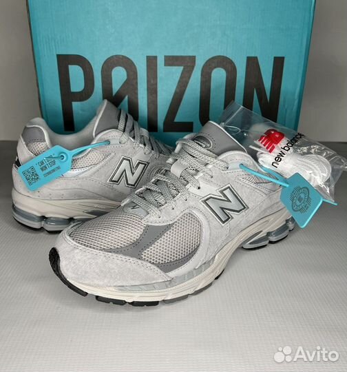 New balance 2002r