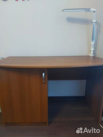 Письменный стол для школьника бу