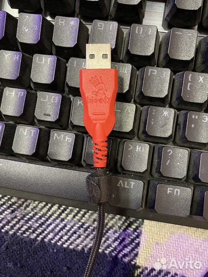 Механическая клавиатура bloody