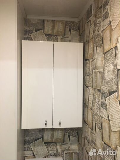 Шкаф навесной для ванной комнаты