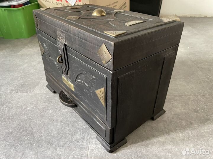 Шкатулка сундучок для украшений из Африки