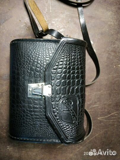 Видеокамера Экран 4