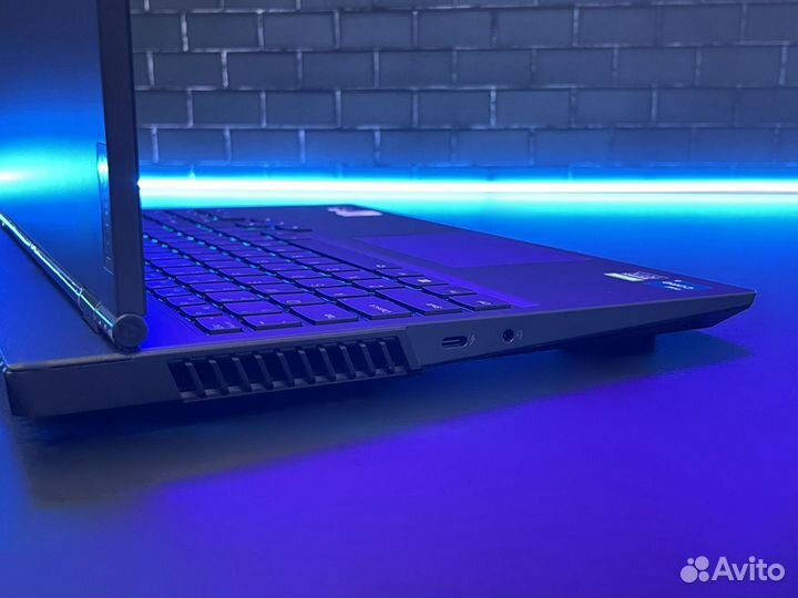 Ноутбук Lenovo legion i5/8/512SSD/RTX3050