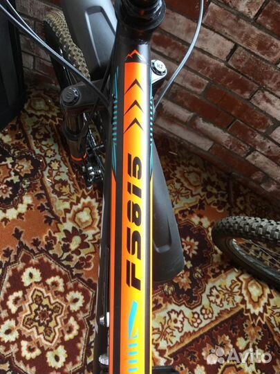 Велосипед горный rush hour FS 815