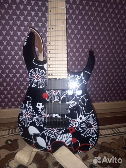 Электрогитара