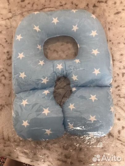 Подушка для сна в дорогу