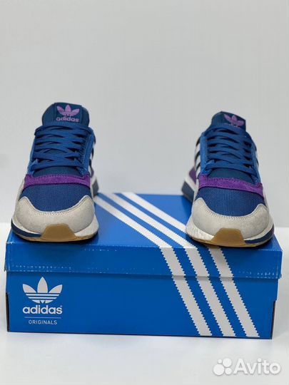 Кроссовки adidas zx