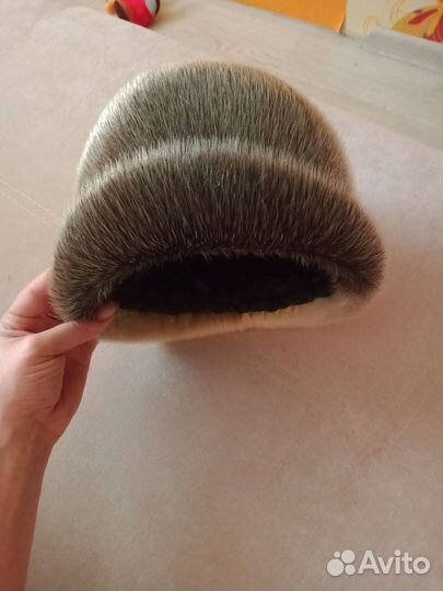 Шапка женская (нерпа)