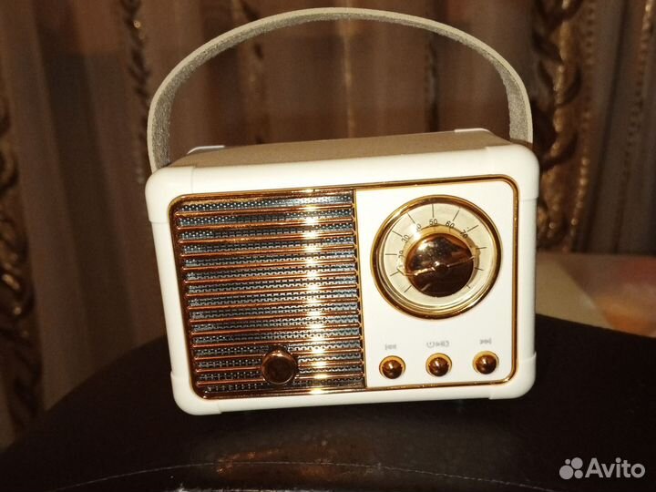 Беспроводная Bluetooth колонка Ретро с FM радио