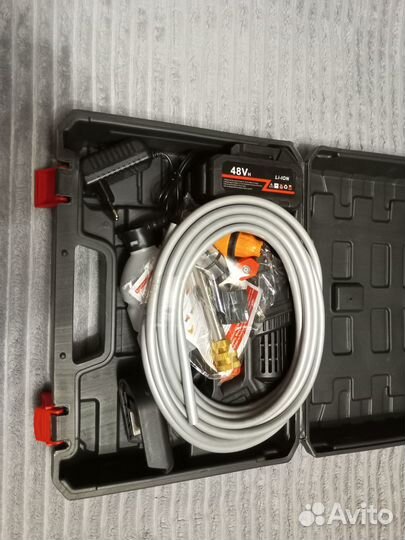 Мини мойка аккумуляторная