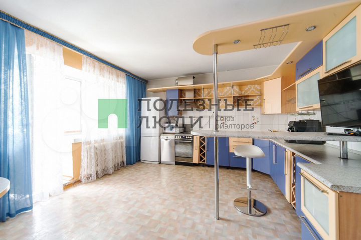 2-к. квартира, 87,7 м², 3/6 эт.