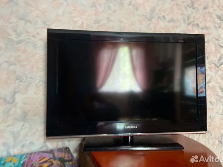 Телевизор samsung