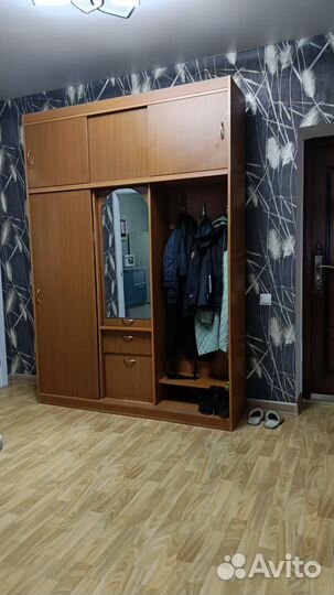 Продам прихожию
