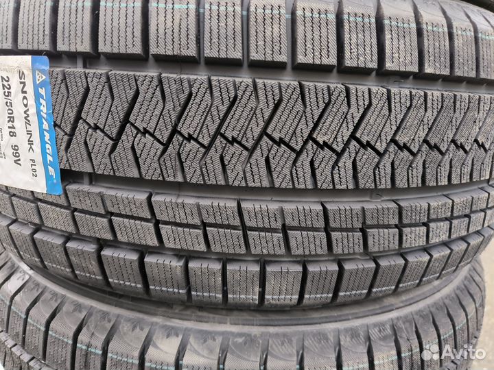 Triangle Snowlink PL02 225/50 R18