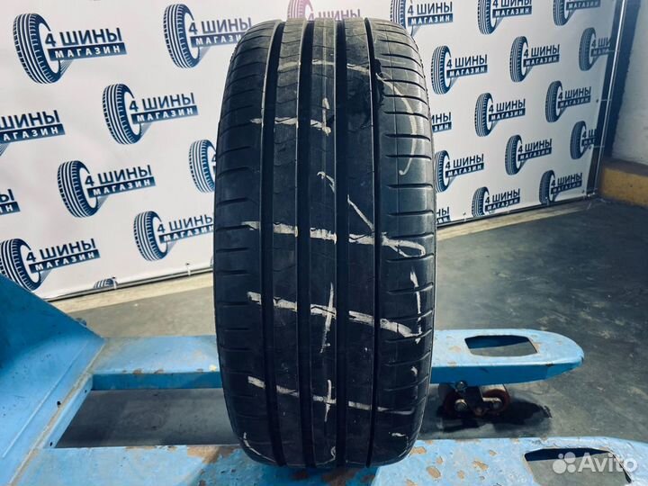 Pirelli P Zero PZ4 255/40 R21 102V