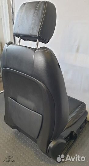 Сиденье переднее правое Land Rover