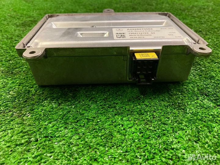 Усилитель аудио системы Mercedes-Benz S-Class W222