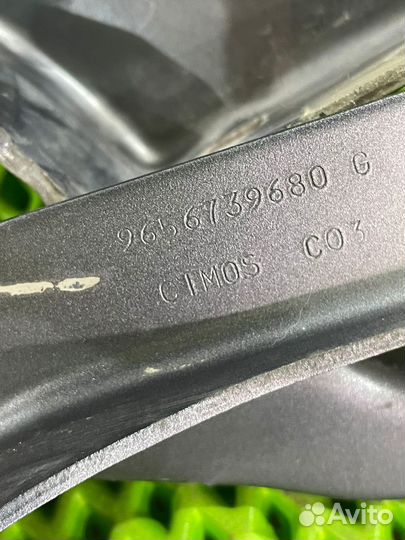 Петля капота правая левая Peugeot 308 1.6 2010